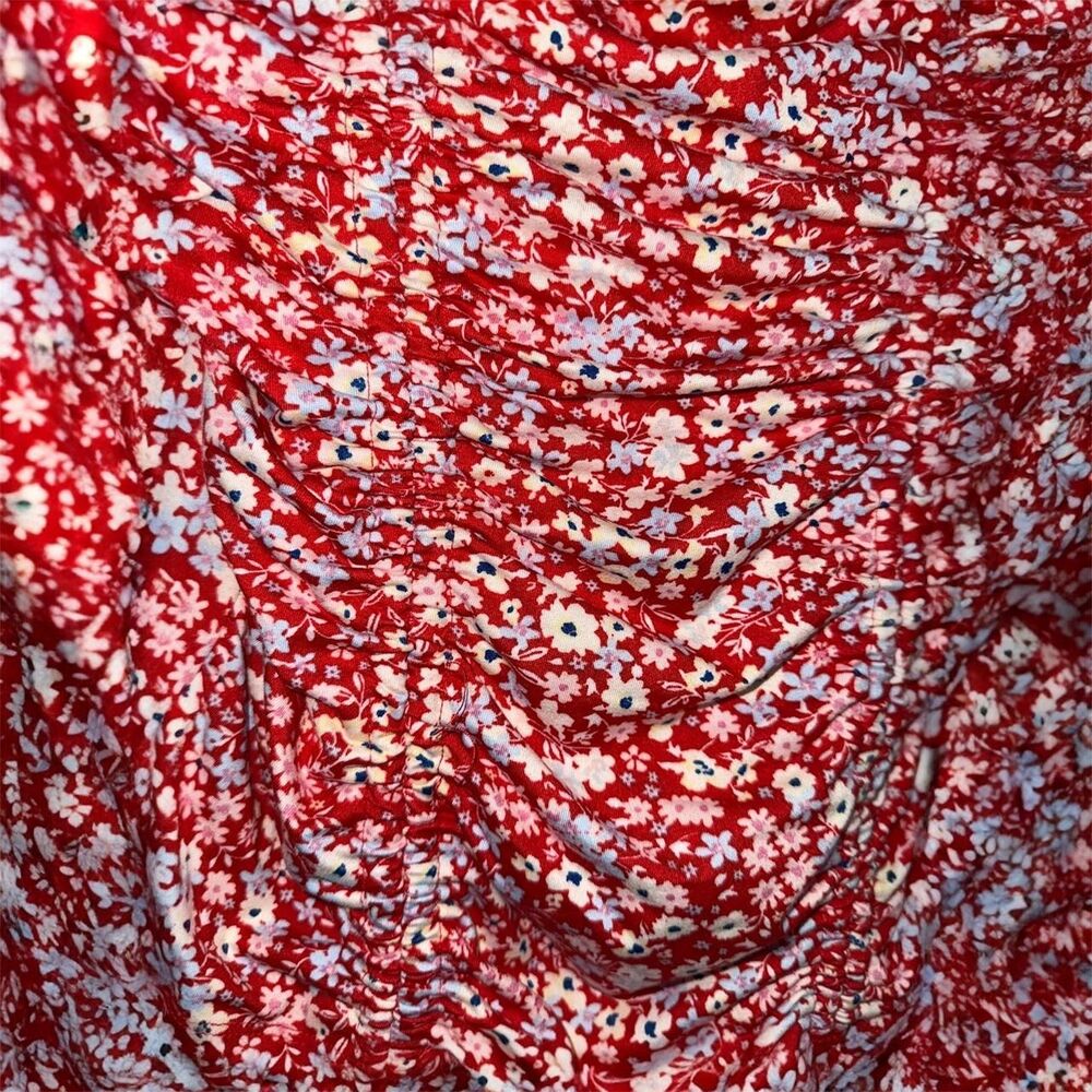 No Boundaries Red Ditsy Floral Ruched Cami Adjustable Straps Tie Front Women’s 6 - Picture 2 of 6